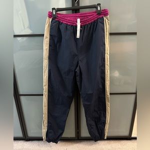 Lululemon joggers excellent condition size 8